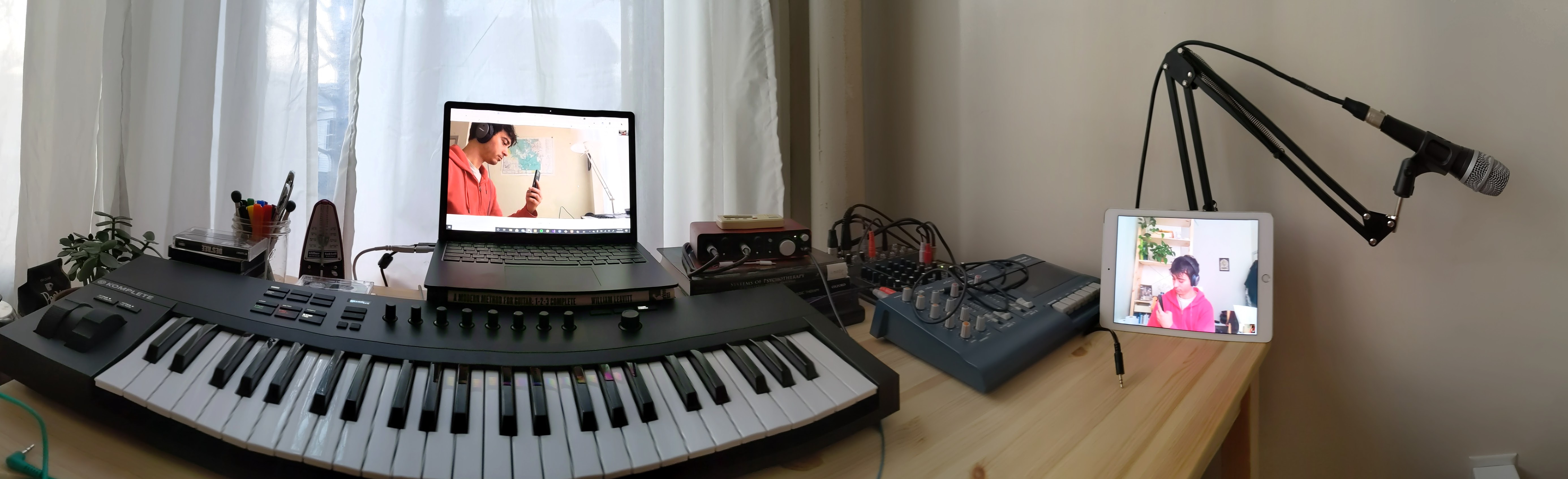 Jordan Elias facilitating a music therapy session